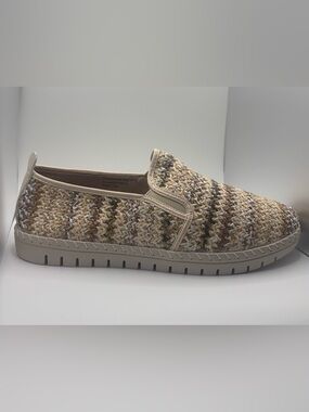 easy street Woven Slip-On Loafer in Beige Multi